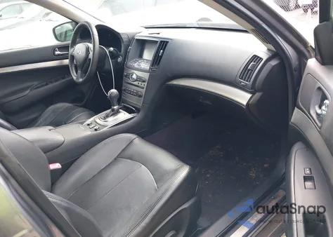 2013 Infiniti G37X из США, поврежденный, VIN JN1CV6AR9DM766485